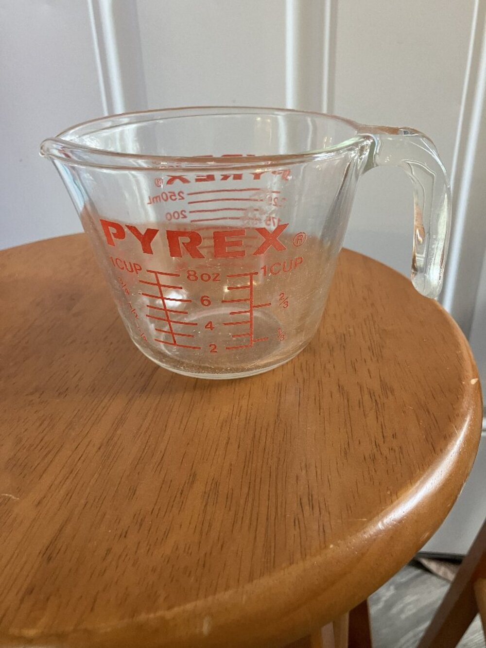 Vintage Pyrex Measuring Cup